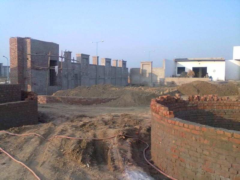 2 BHK Flats & Apartments for Sale at Fatehabad Road, Agra (REI303226