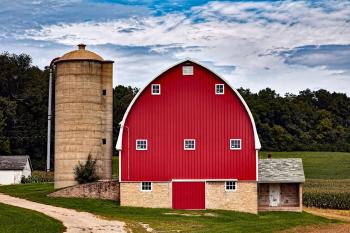 monthly returns on farm house