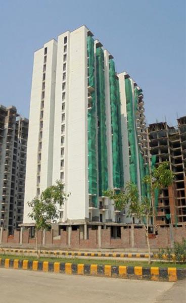 Grand Wellington, Noida - Residential Apartments