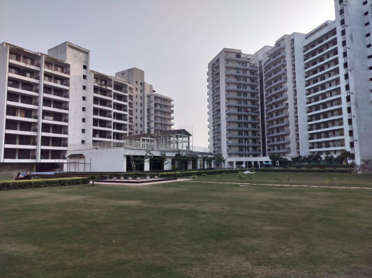 Cosmos Express 99, Gurgaon - 2/3/4 BHK Apartment