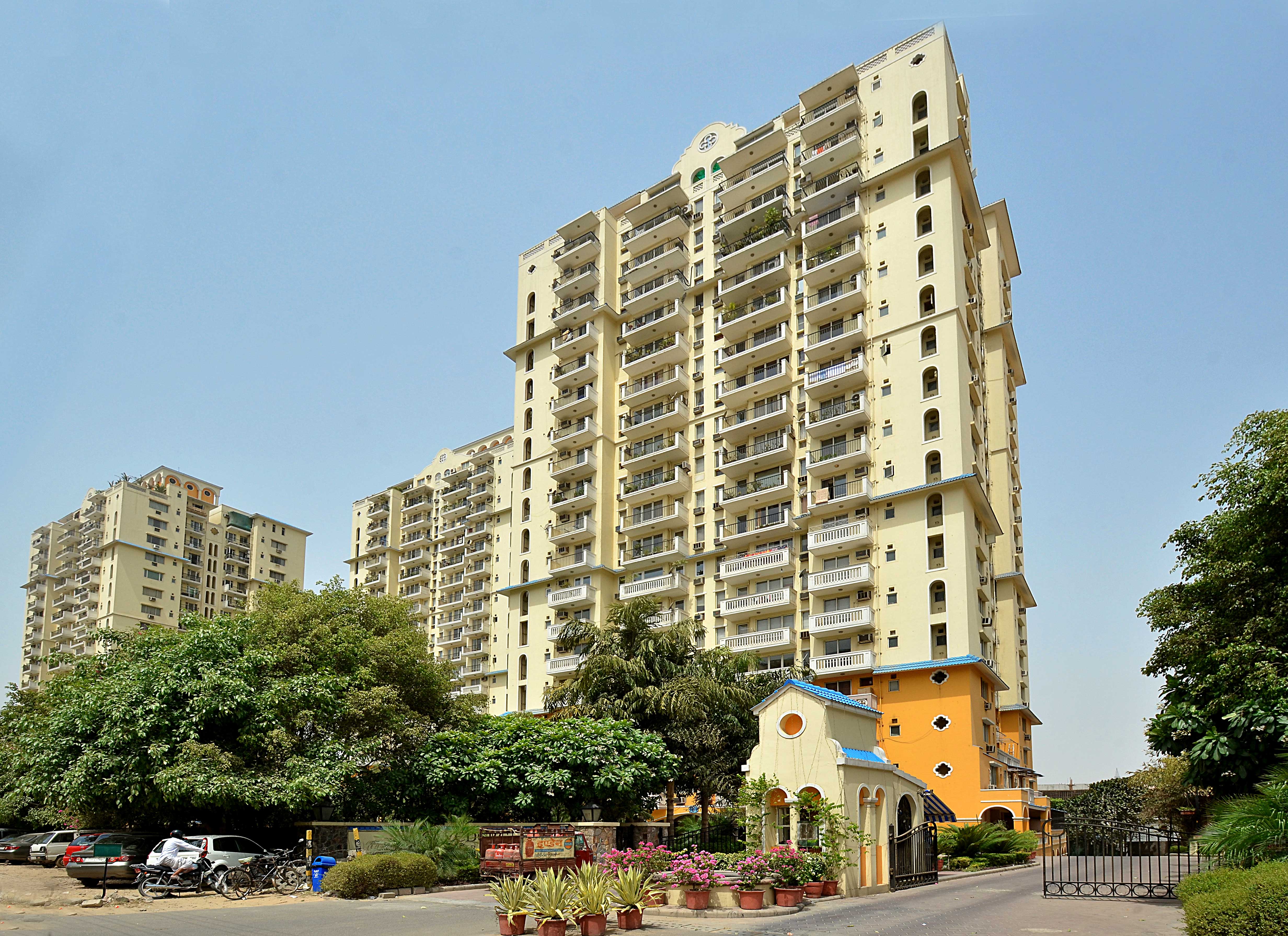 DLF Belvedere Tower in Sector 24 Gurgaon by