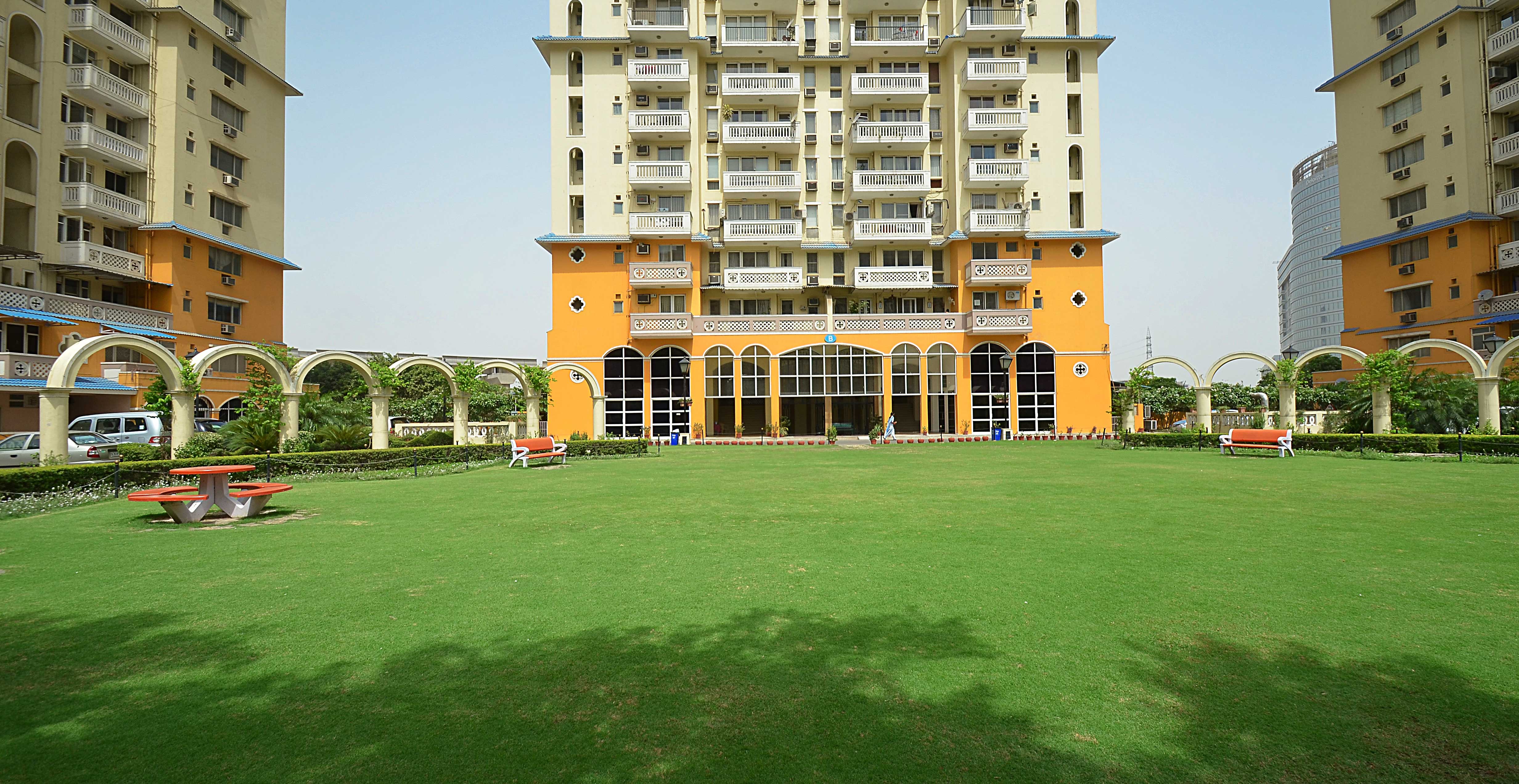 DLF Belvedere Tower in Sector 24 Gurgaon by