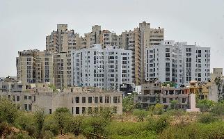 DLF Silver Oaks