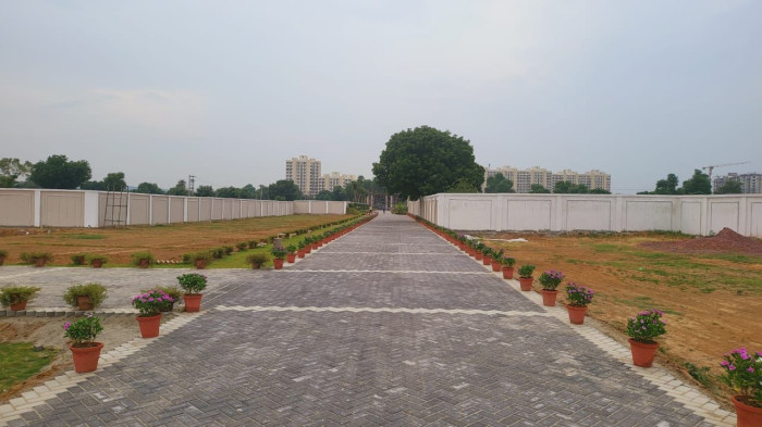 Golden Park, Gurgaon - Residential Plots