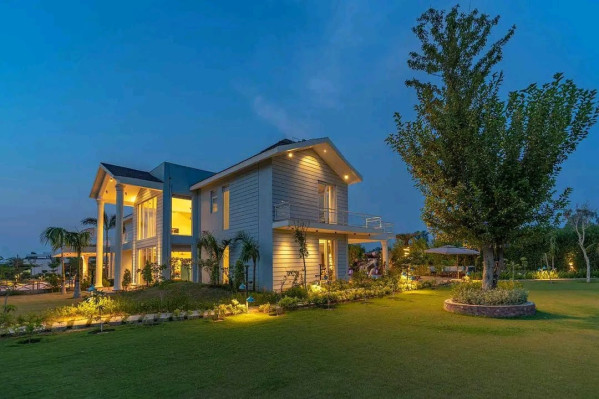 Vatika Westin Sohna Resort, Gurgaon - Luxury Farmhouses and Residential Plots