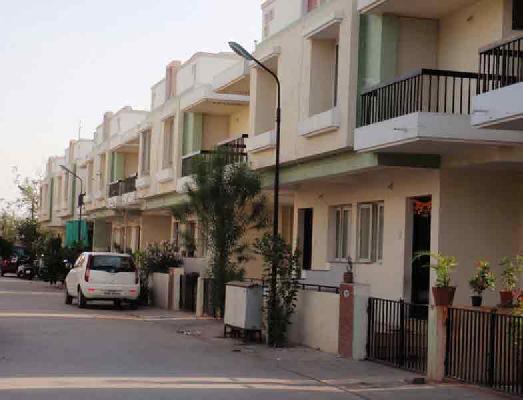 Astha Duplex, Vadodara - 2 & 3 BHK Bungalows & Villas