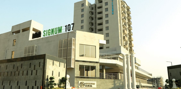 Signature Signum, Gurgaon - Retail Shops & Food Court