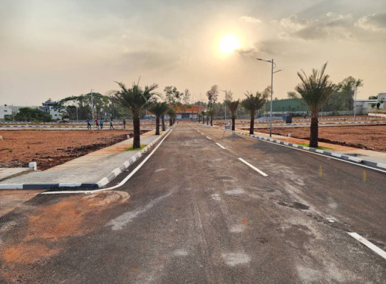 Oraiyan Spoorthy Divine, Bangalore - Residential Plots