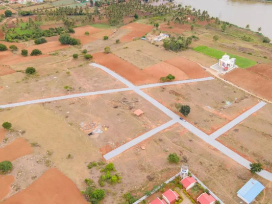 Lake View Farm, Krishnagiri - Farm Land