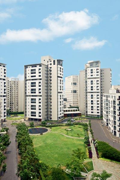Vatika Sovereign Apartments, Gurgaon - Luxurious Apartments