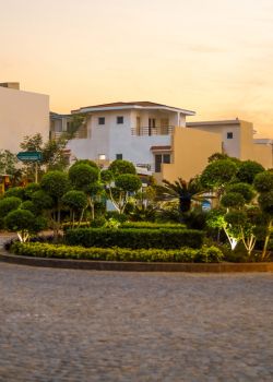 Paramount Golfforeste Villa, Sector 63 Noida