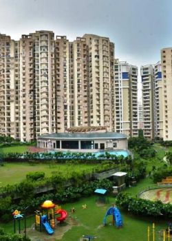 Paramount Floravilla, Sector 63 Noida