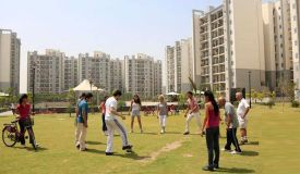 Grand Omaxe, Noida - 2-BHK, 3-BHK + SR, 3-BHK Residential Apartments