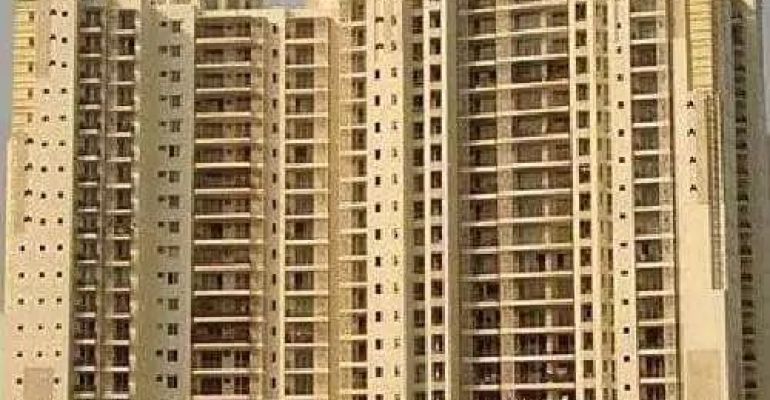 DLF The Summit, Gurgaon - 4 BHK Apartment