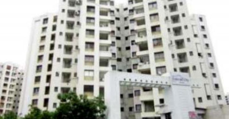 Geras Emerald City, Pune - 2/3 BHK Apartments
