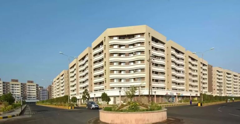 Avenue M, Mumbai - 2/3/4 BHK Premium Apartments