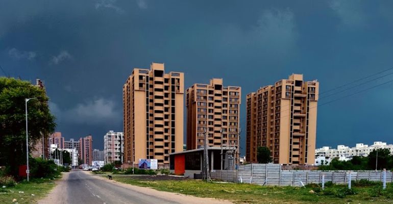 Madhuram Blossom, Ahmedabad - 2/3 BHK Apartments