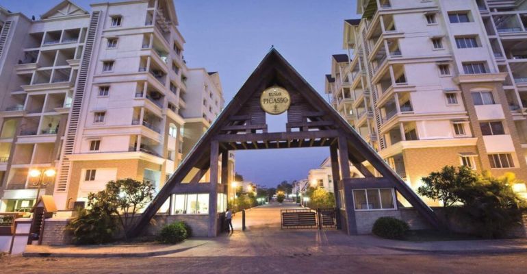 Kumar Picasso, Pune - 2/3 BHK Apartment