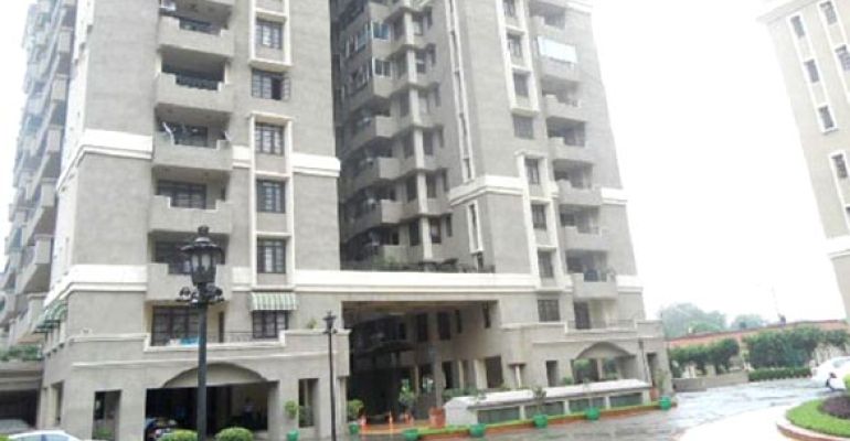 Royale Retreat I, Faridabad - Luxurious Apartments