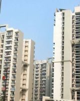 Gaur City 4th Avenue