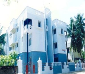 Navin Malola