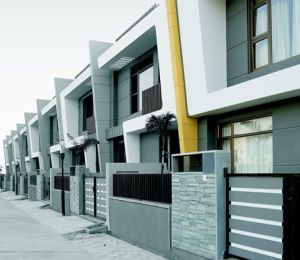 Apollo Prakriti Enclave