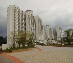 Dlf New Town Heights