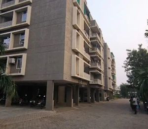 Valencia Courtyard