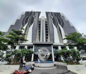 Luxuria Trade Hub