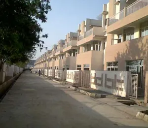 Supertech Czar Villas