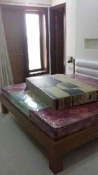 4 BHK Flat for Rent in Fatehabad Road, Agra