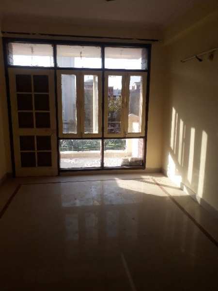 2 BHK Builder Floor 900 Sq.ft. for Rent in Fatehabad, Agra
