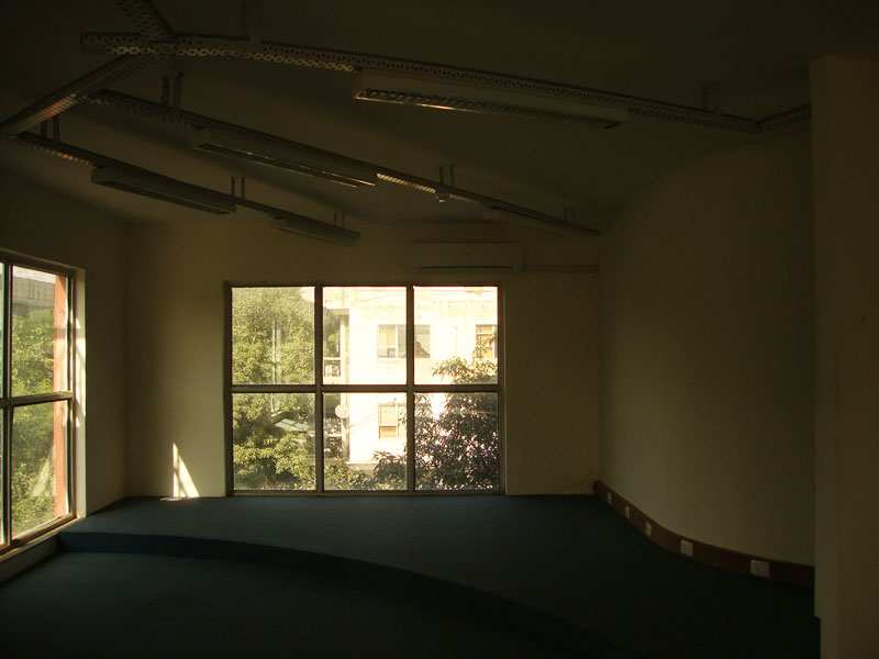 Office Space 3916 Sq.ft. for Rent in