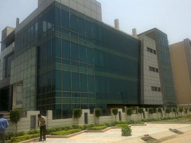  50650 Sq.ft. Factory for Rent in Sector 3 Noida