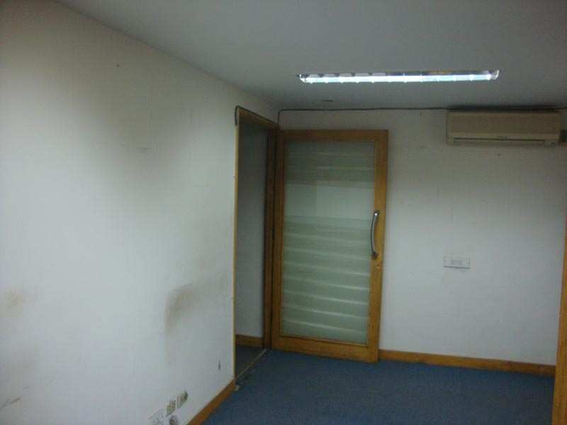 Office Space 1720 Sq.ft. for Rent in