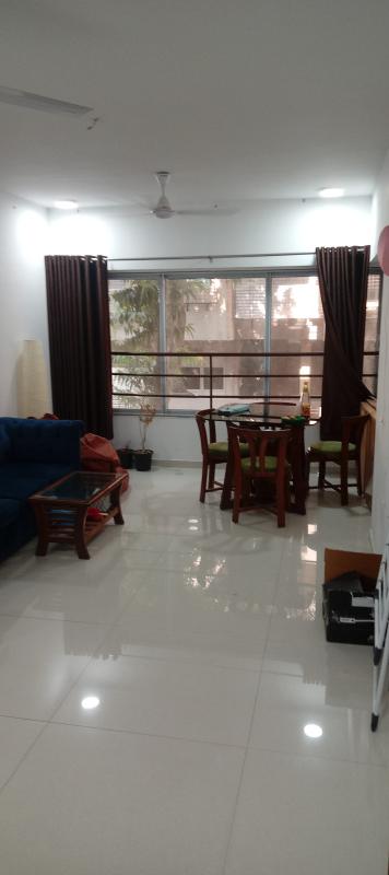 2 BHK 1050 Sq.ft. Apartment for Rent in Vile Parle East, Mumbai
