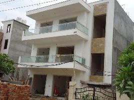 3 BHK Builder Floor for Rent in Shakti Khand 4, Indirapuram, Ghaziabad