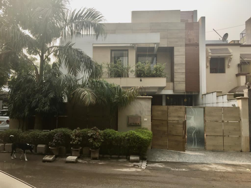  240 Sq. Yards Residential Plot for Sale in Sushant Lok Phase I, Gurgaon