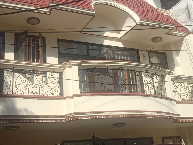4 BHK 850 Sq. Yards House for Sale in Panchsheel Park, Delhi