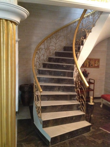 4 BHK 850 Sq. Yards House for Sale in Panchsheel Park, Delhi