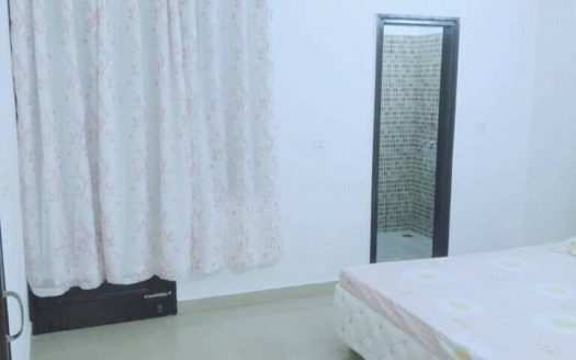 3 BHK Apartment 1400 Sq.ft. for Sale in Block J5
