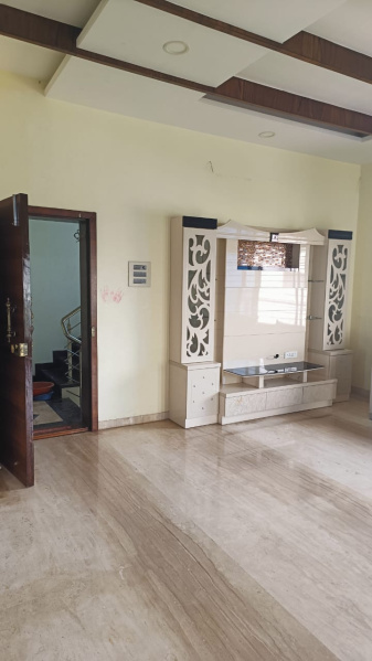 3 BHK 2000 Sq.ft. Villa for Rent in Savedi, Ahmednagar
