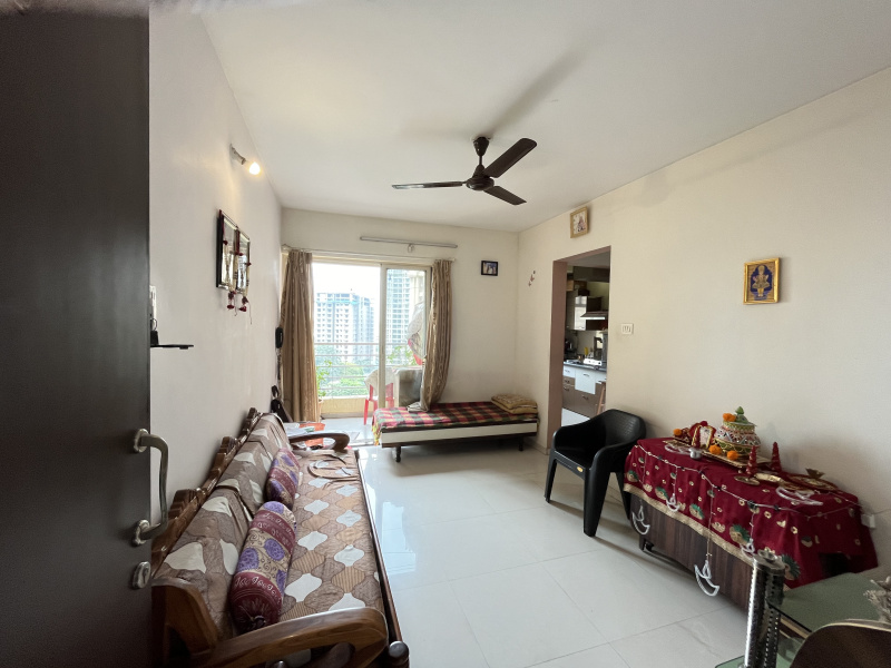 1 BHK Apartment 454 Sq.ft. for Sale in Kasar Vadavali, Thane