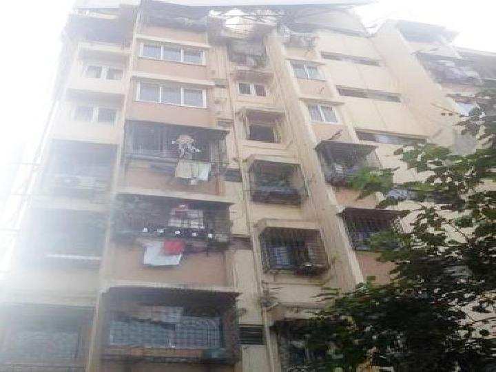 2 BHK Residential Apartment 560 Sq.ft. for Sale in Mahim West, Mumbai