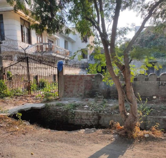  Residential Plot 525 Sq. Meter for Sale in Block C Sector 26, Noida
