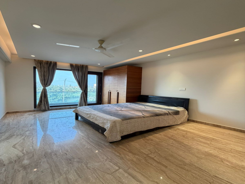 4 BHK 300 Sq. Yards Builder Floor for Rent in East Of Kailash, Delhi