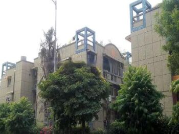 3 BHK Flat for Sale in Sector 13 Rohini, Delhi