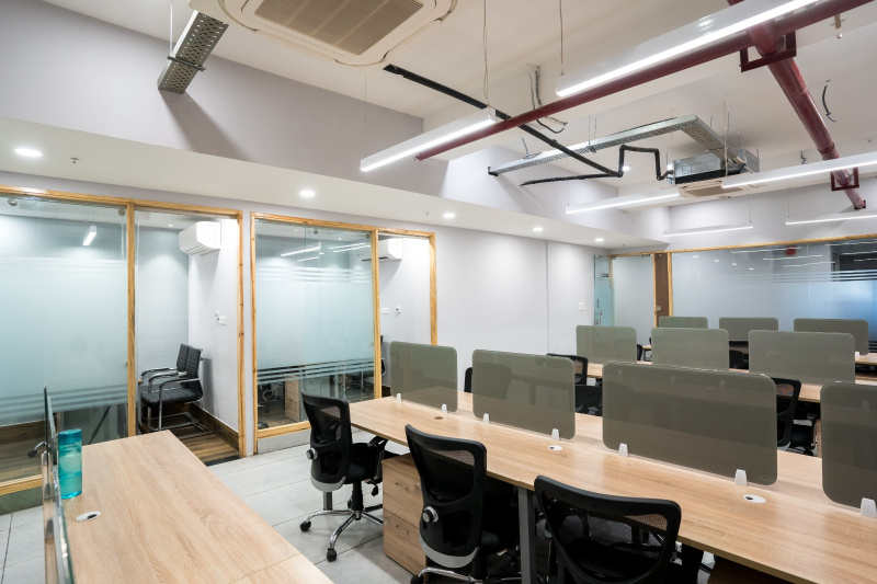  Office Space 1572 Sq.ft. for Rent in Vibhuti Khand, Gomti Nagar, Lucknow