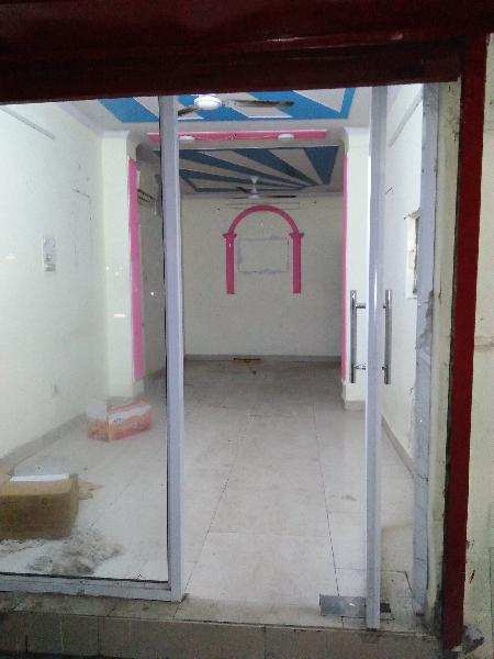 Commercial Shop 500 Sq.ft. for Rent in
