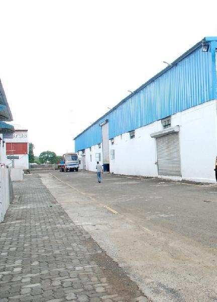  Warehouse 11000 Sq.ft. for Rent in Nagar Road, Pune